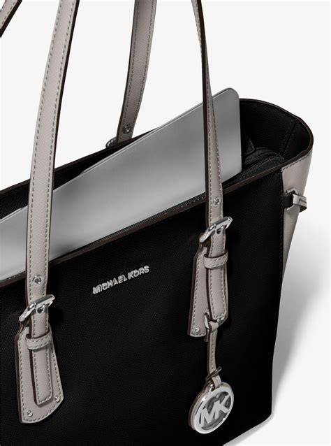 michael kors voyager crossgrain leather tote bag|Michael Kors Tote with zipper.